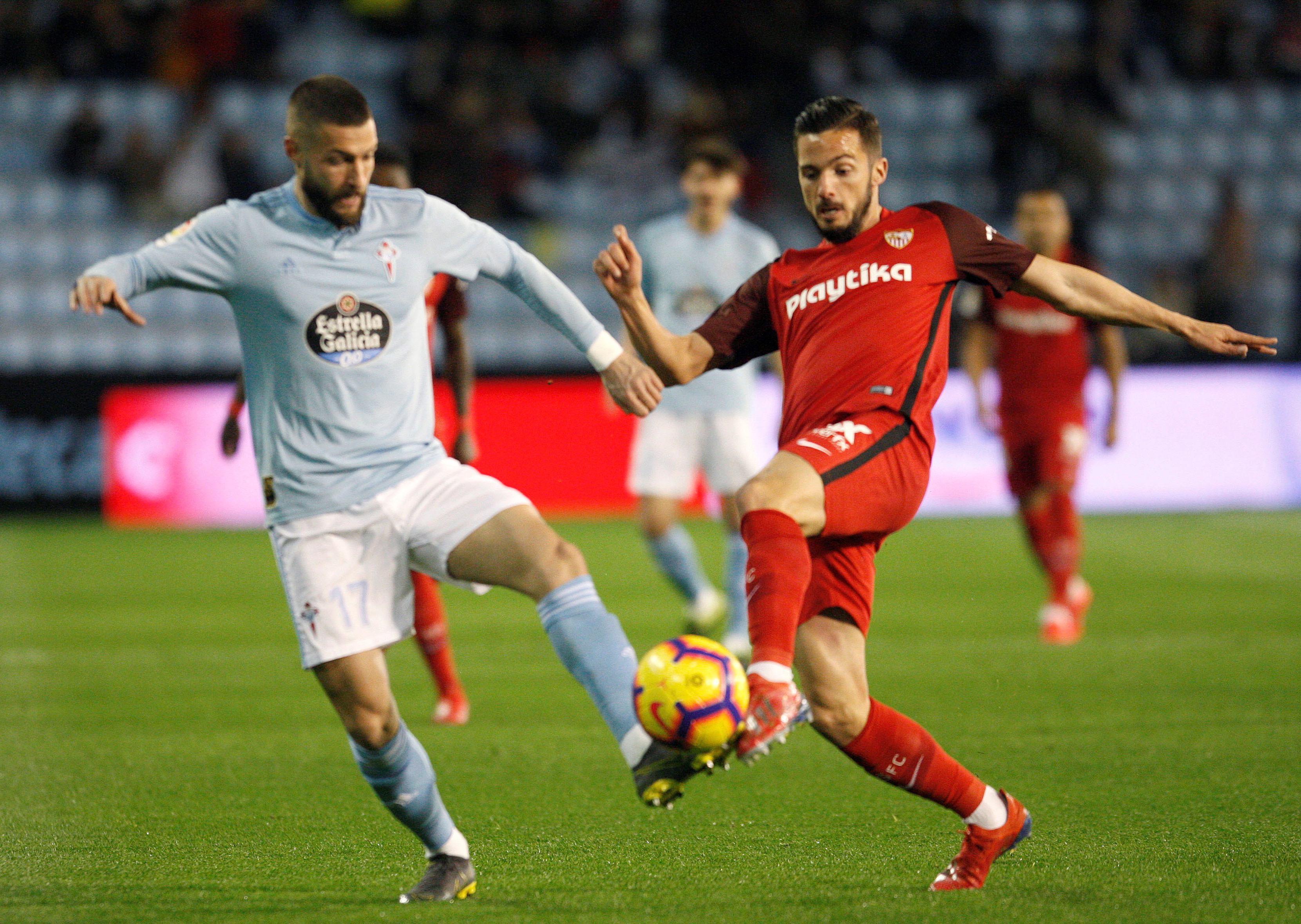 等年轻球员 等年轻球员